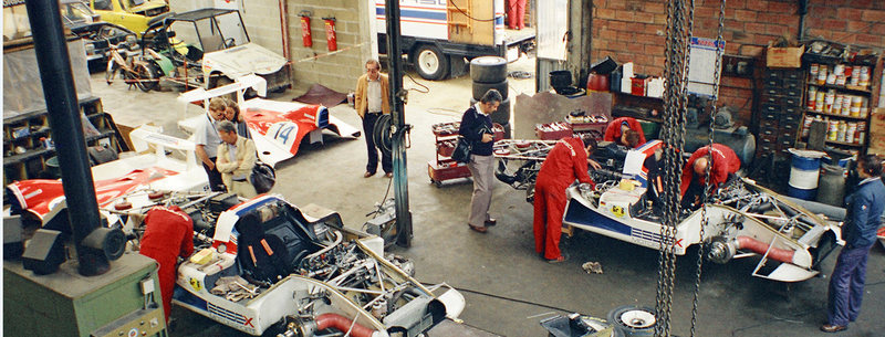 Illustration for article titled Porsche Le Mans works team at garage Provost